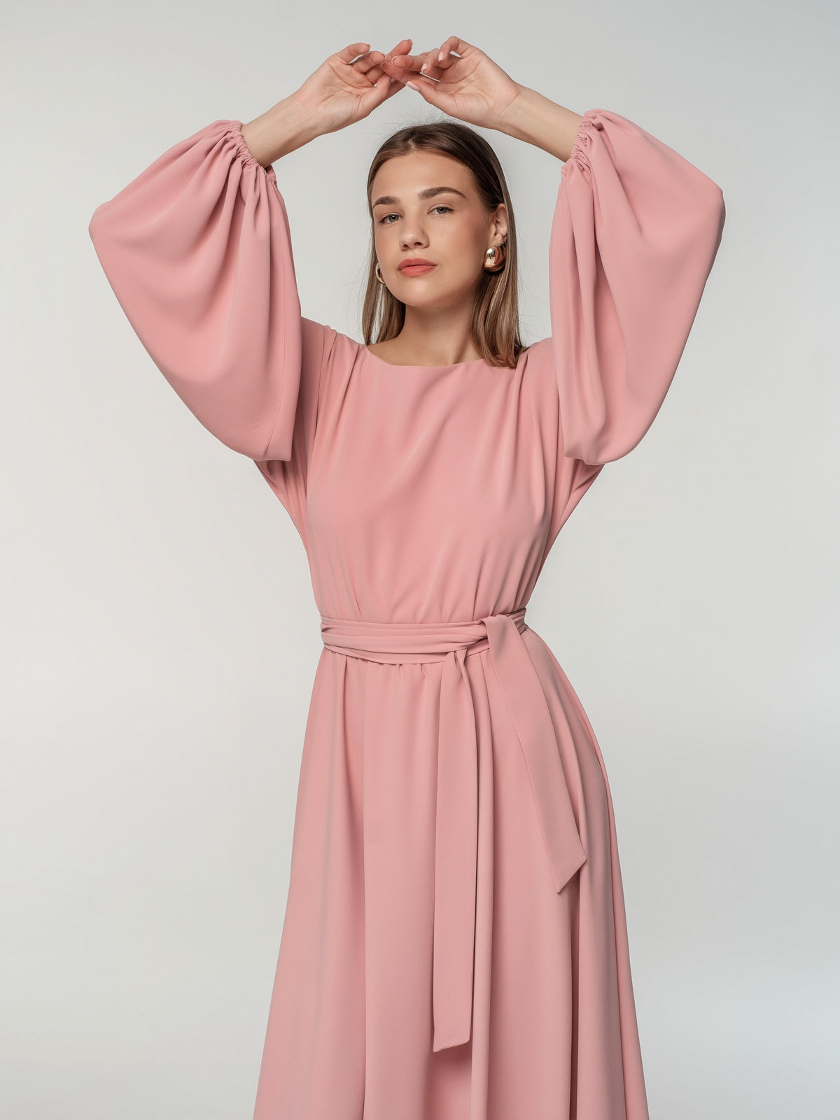 Classy dress with chunky sleeves