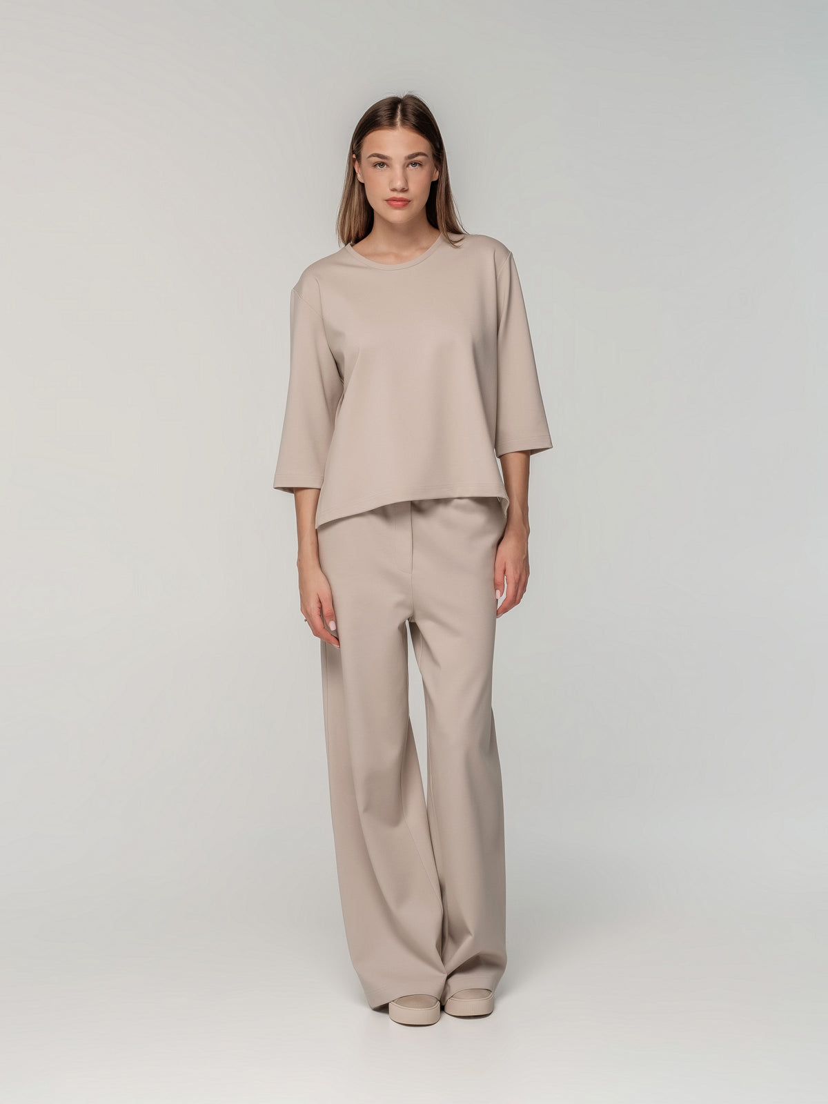 Beige T-Shirt with extended back and half-length sleeves