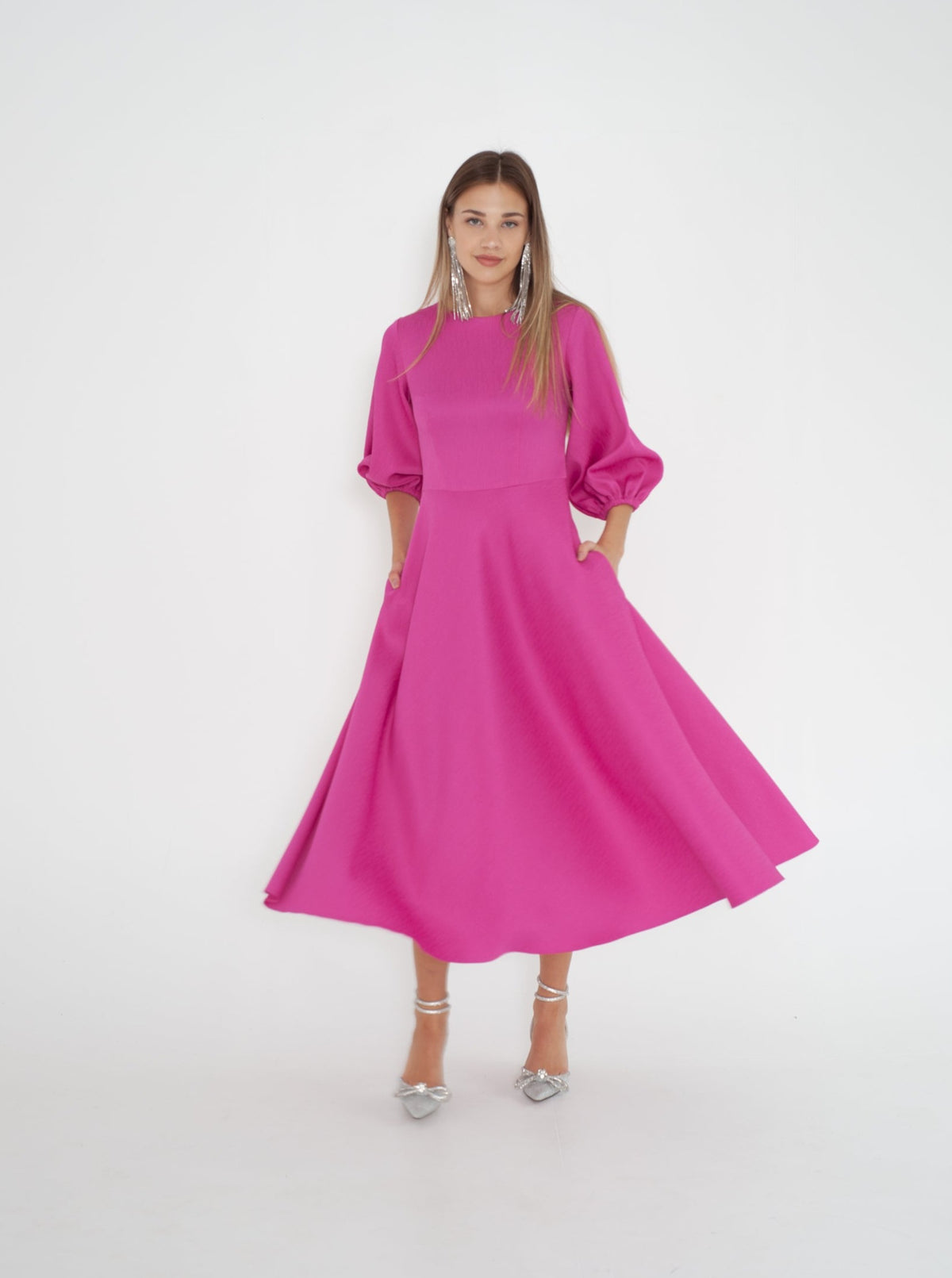 Midi pink dress with puff sleeve