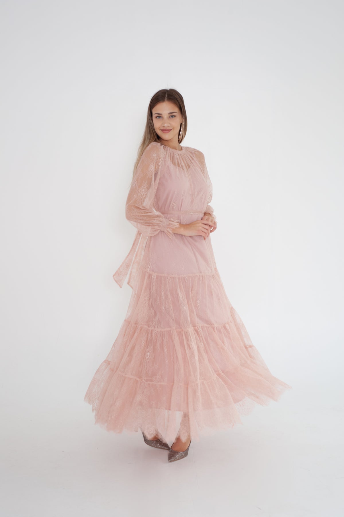 Dusty pink lady- lace maxi dress
