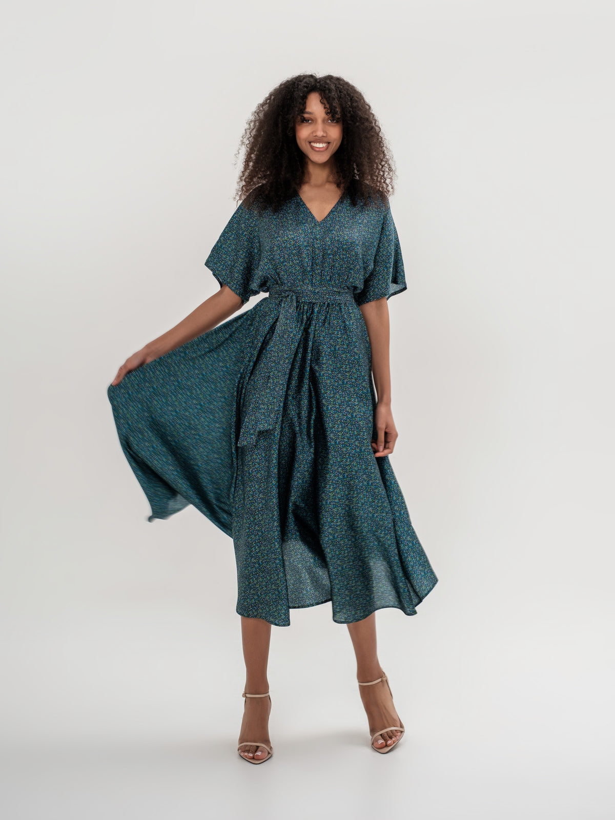 Emerald green dress with kimano sleeves V-neck with tie belt