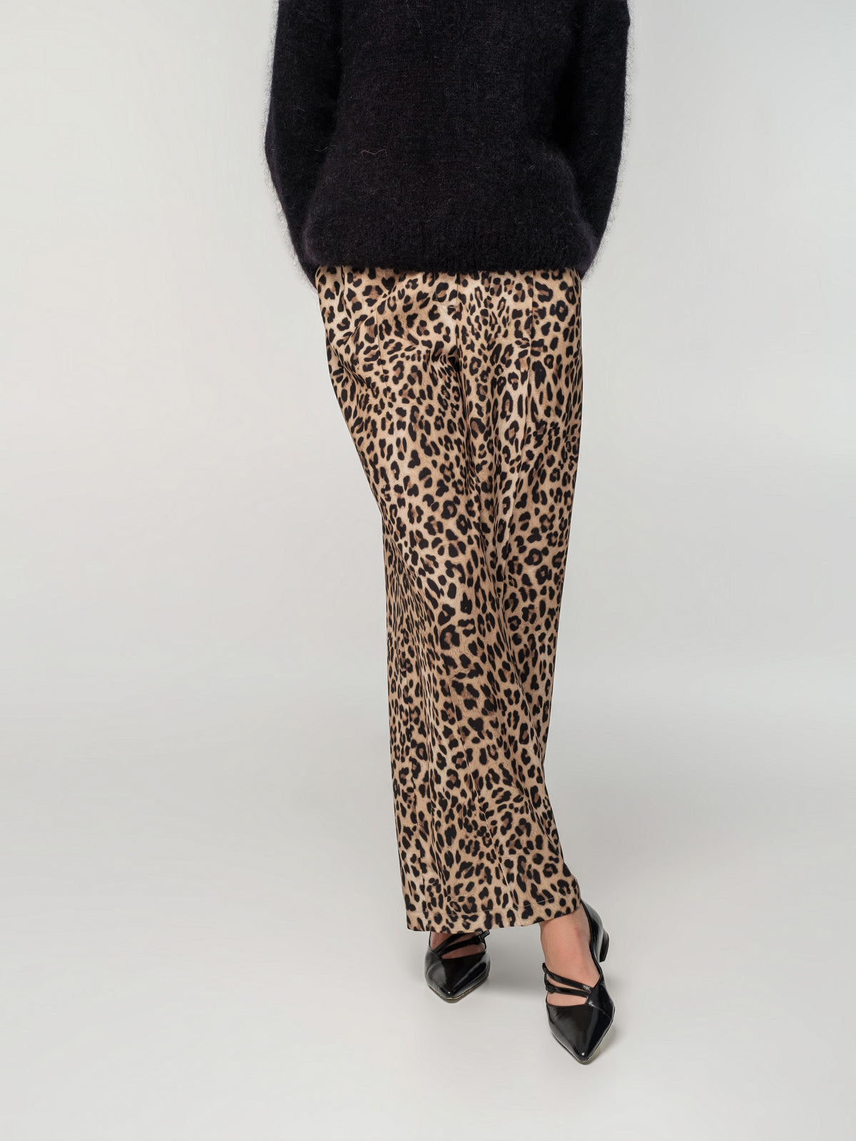 Leoparda raksta platas bikses