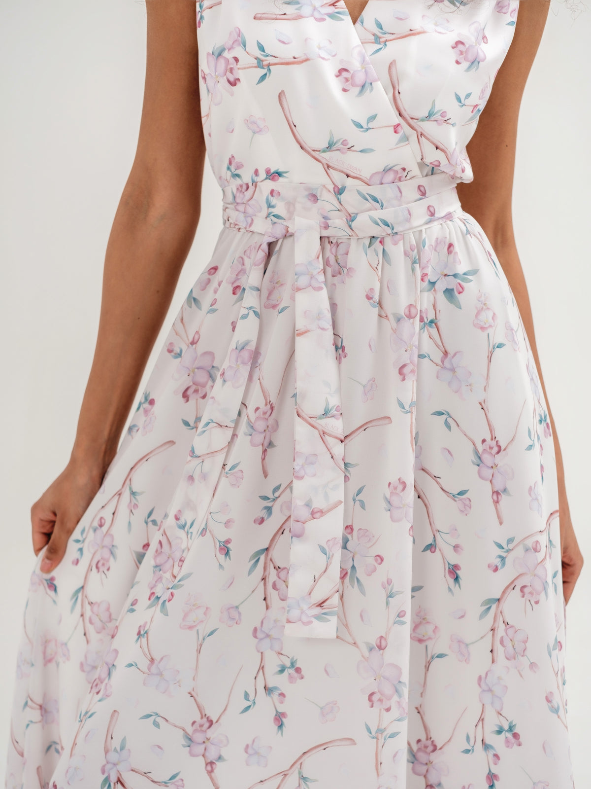 Light apple blossoms print dress V neckline with lining