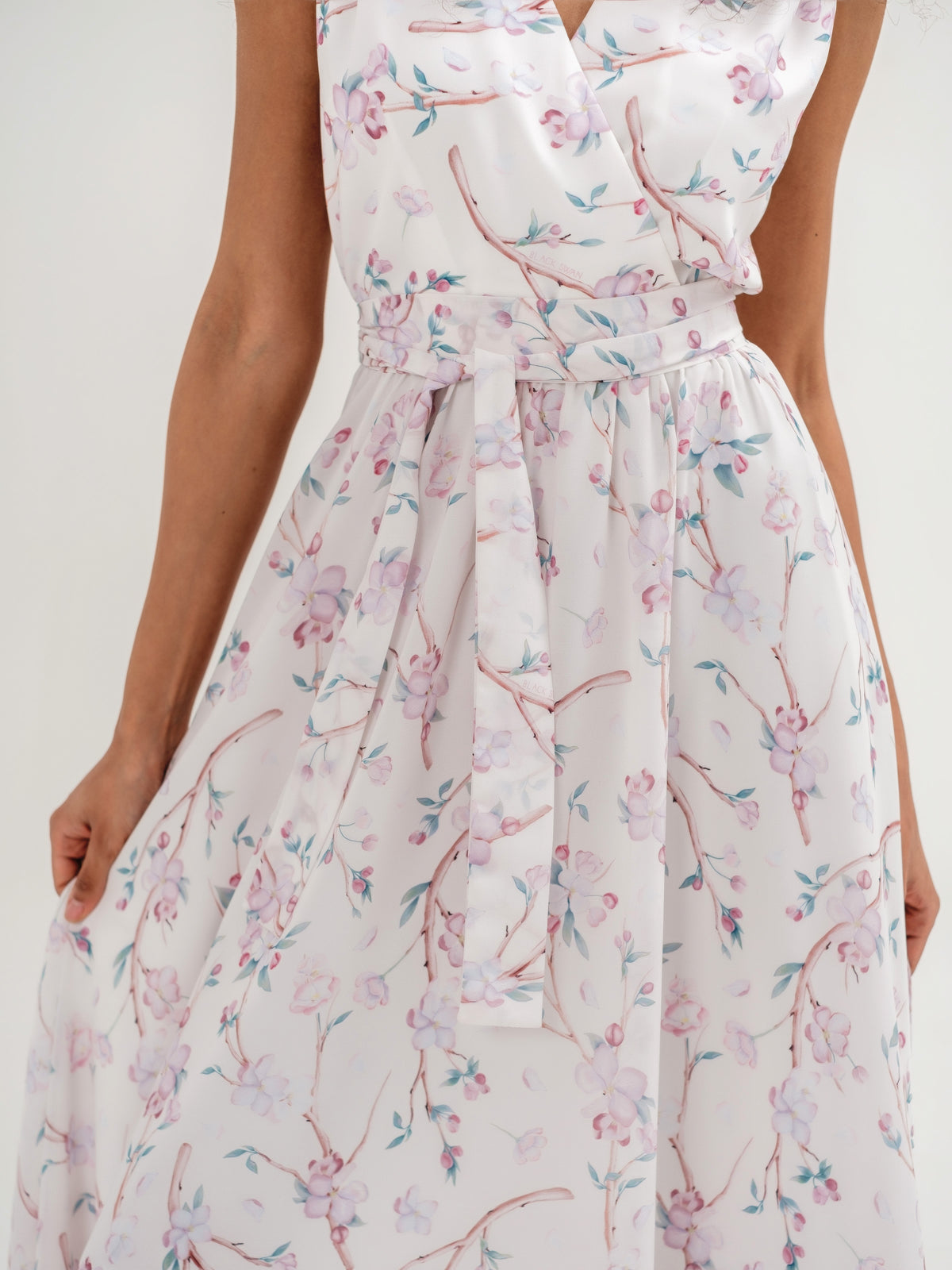 Light apple blossoms print dress V neckline with lining