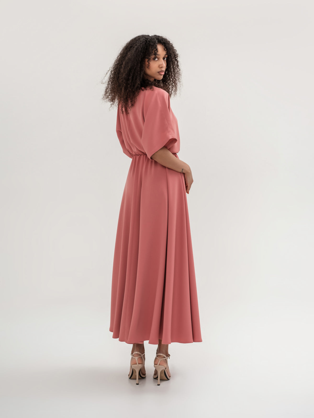 Peach-pink maxi dress with kimano sleeves and elastic waistline