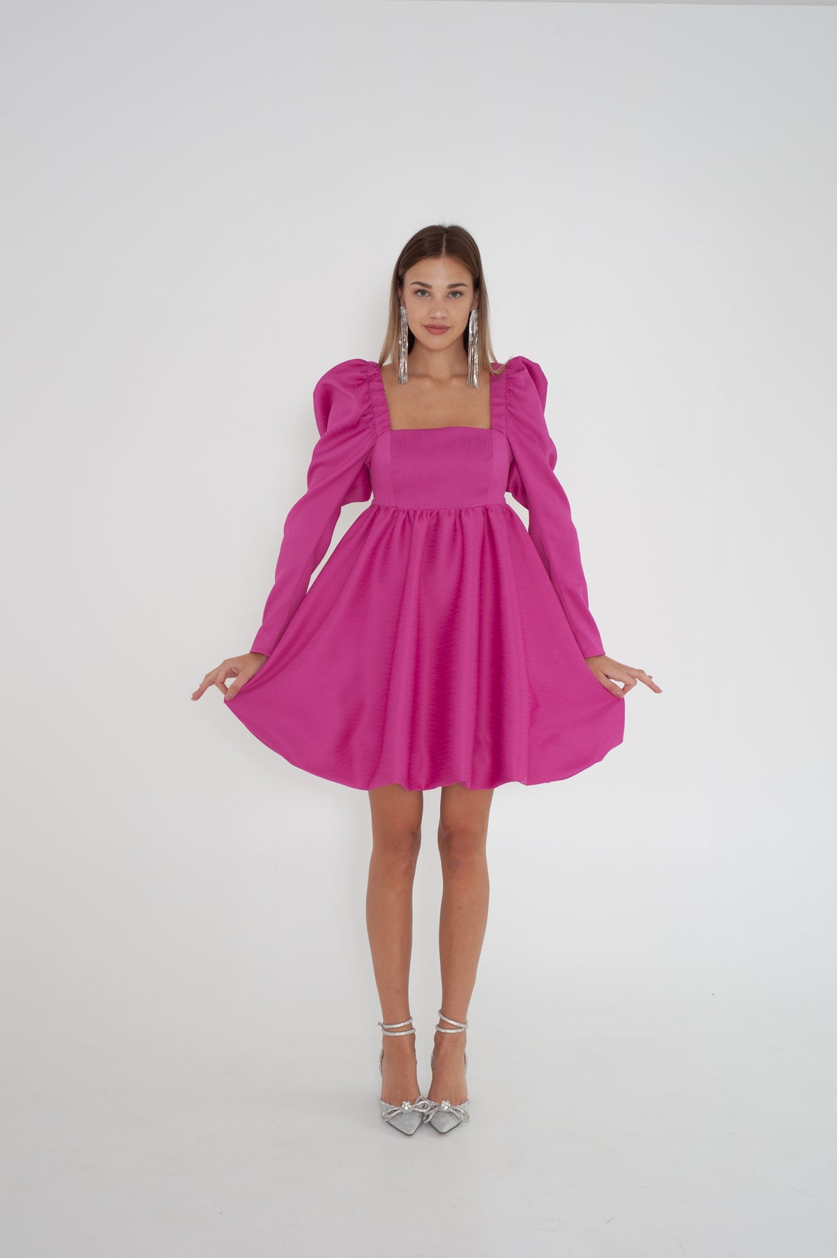 Pink short dress with long puff sleeves