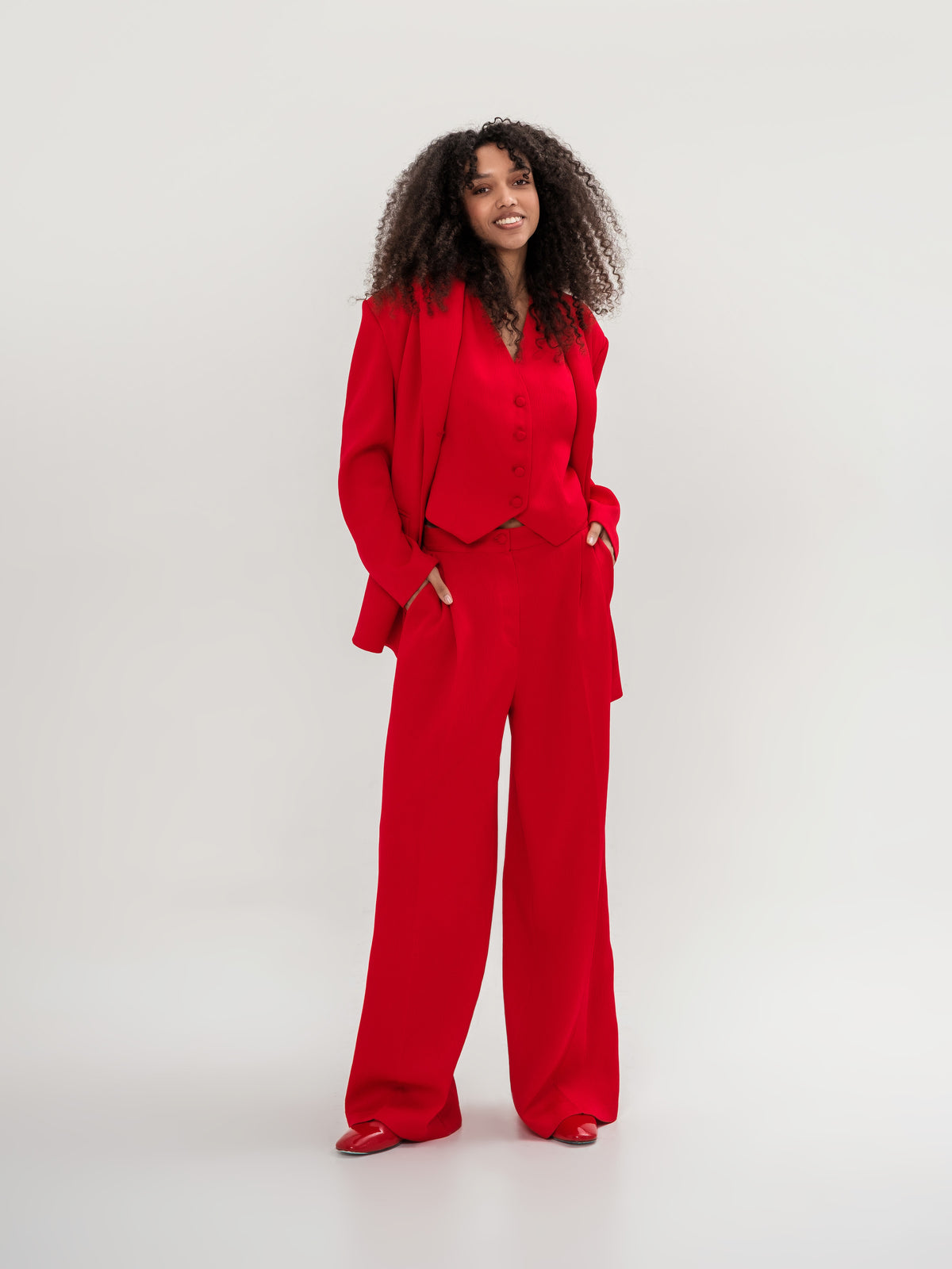 Red oversized jacket vest and trousers/ 3-piece suit