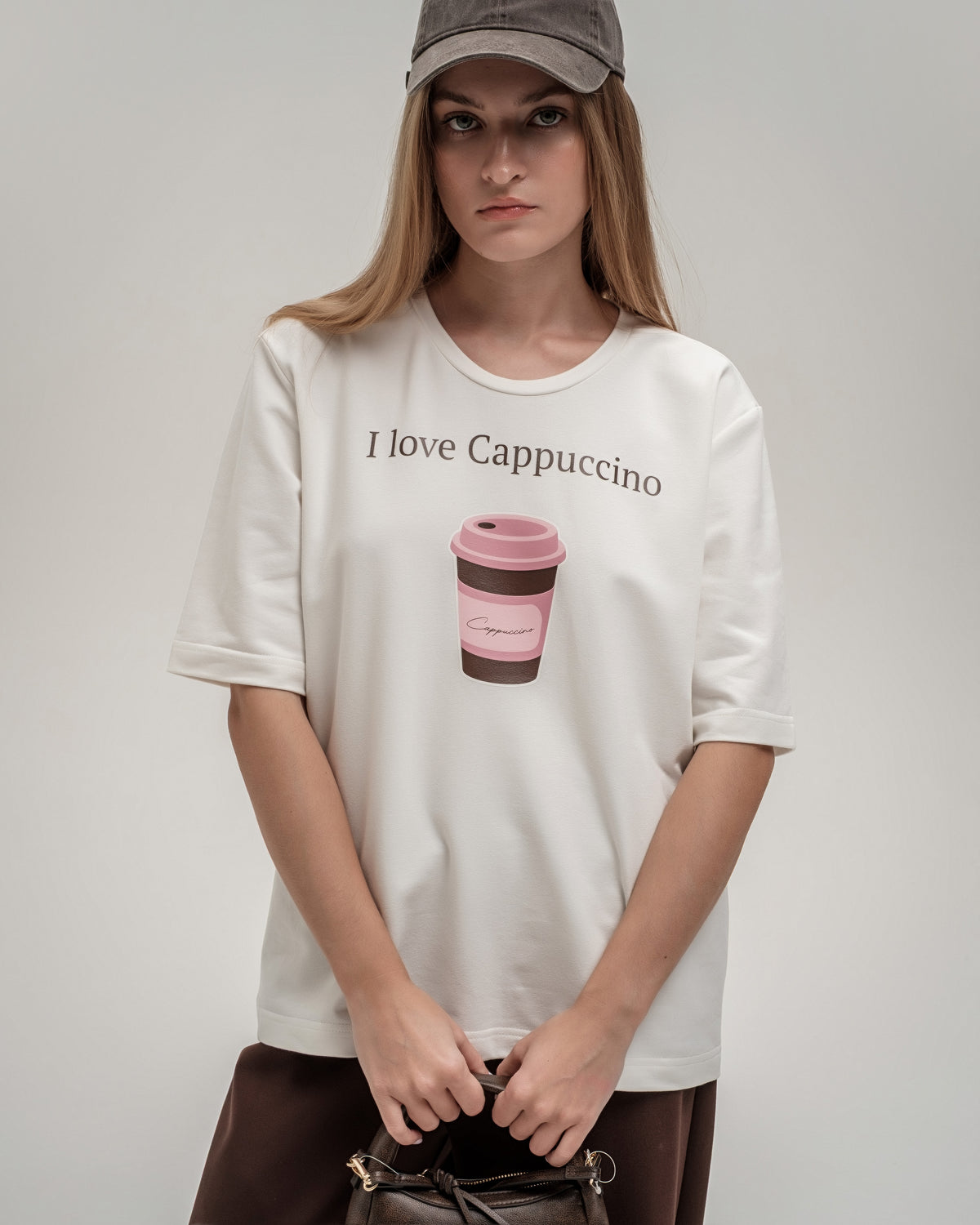T-krekls ar apdruku "CAPPUCCINO"