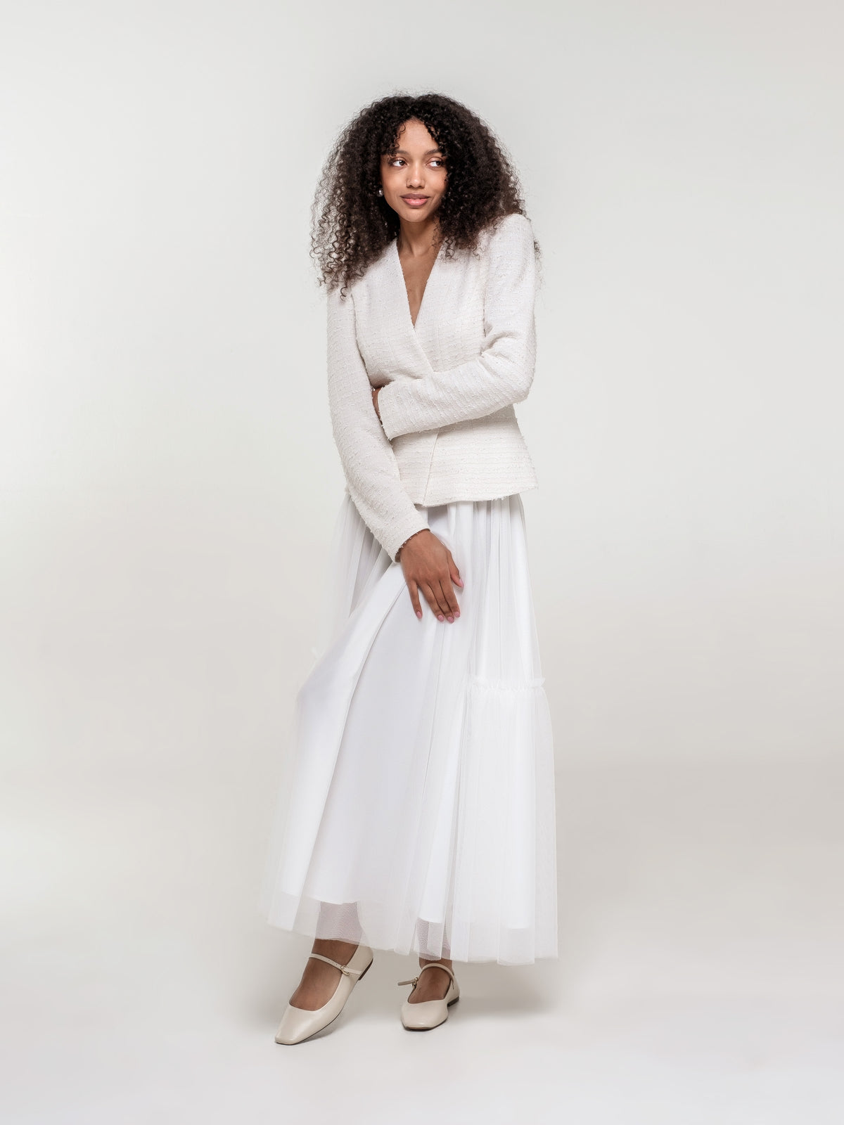 White fitted blazer long