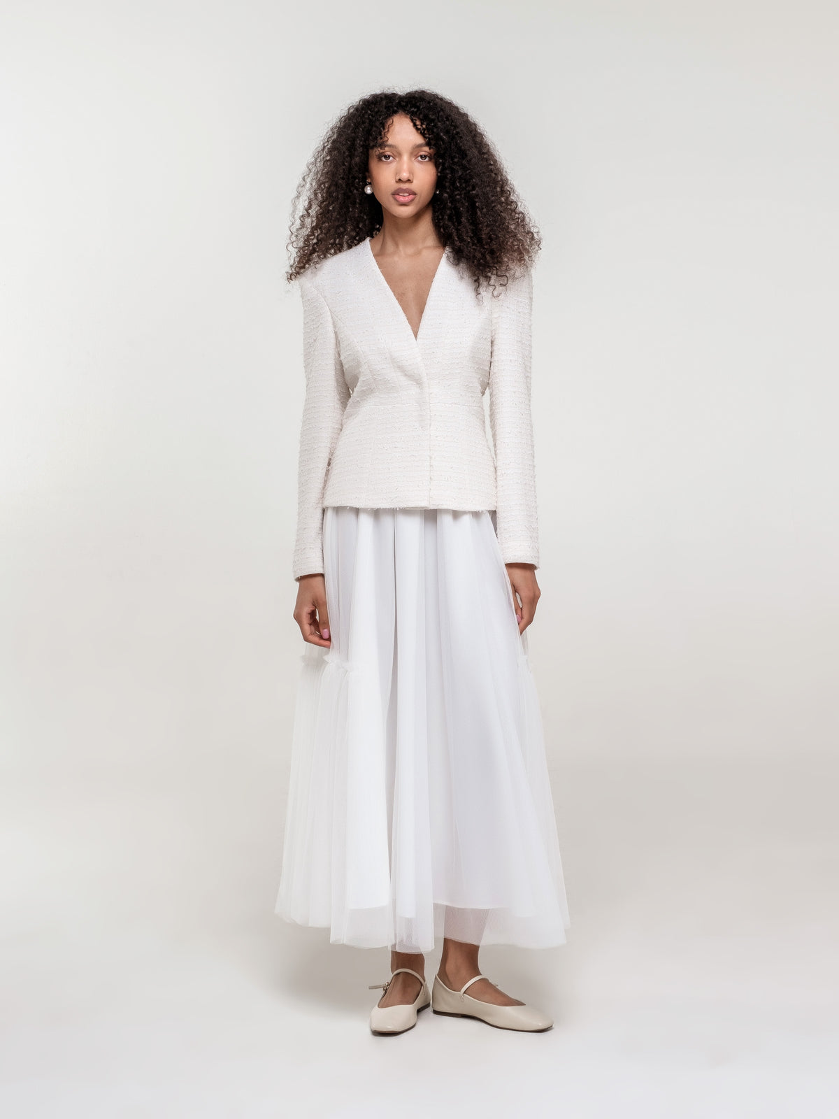 White fitted blazer long