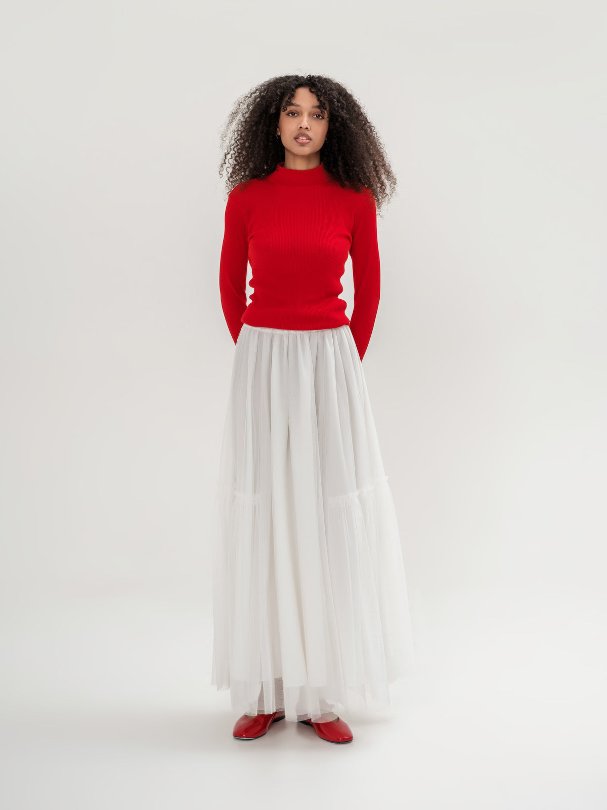 White tulle lined skirt with elastic waist one size