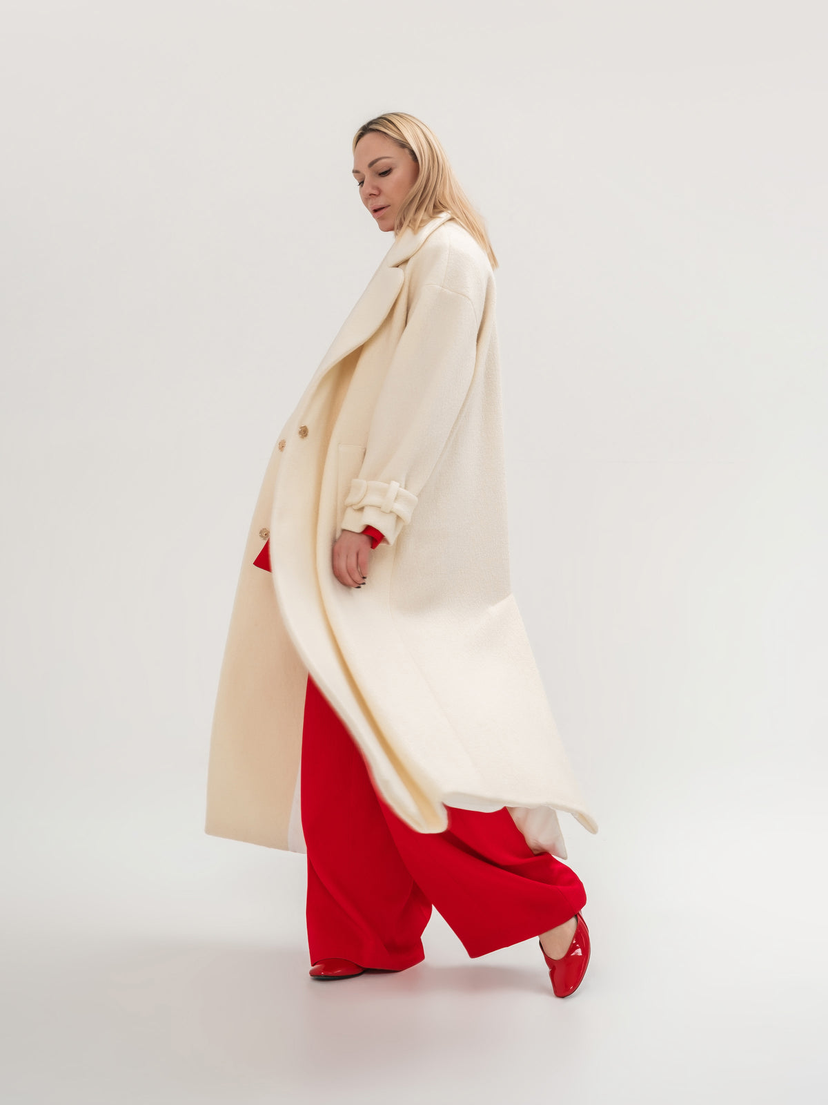 White oversize wool coat