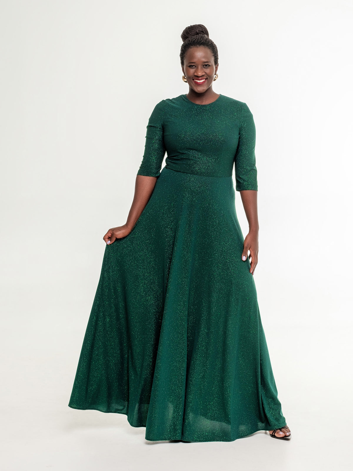 deep green long glittery occasion dress side L size model wide skirt
