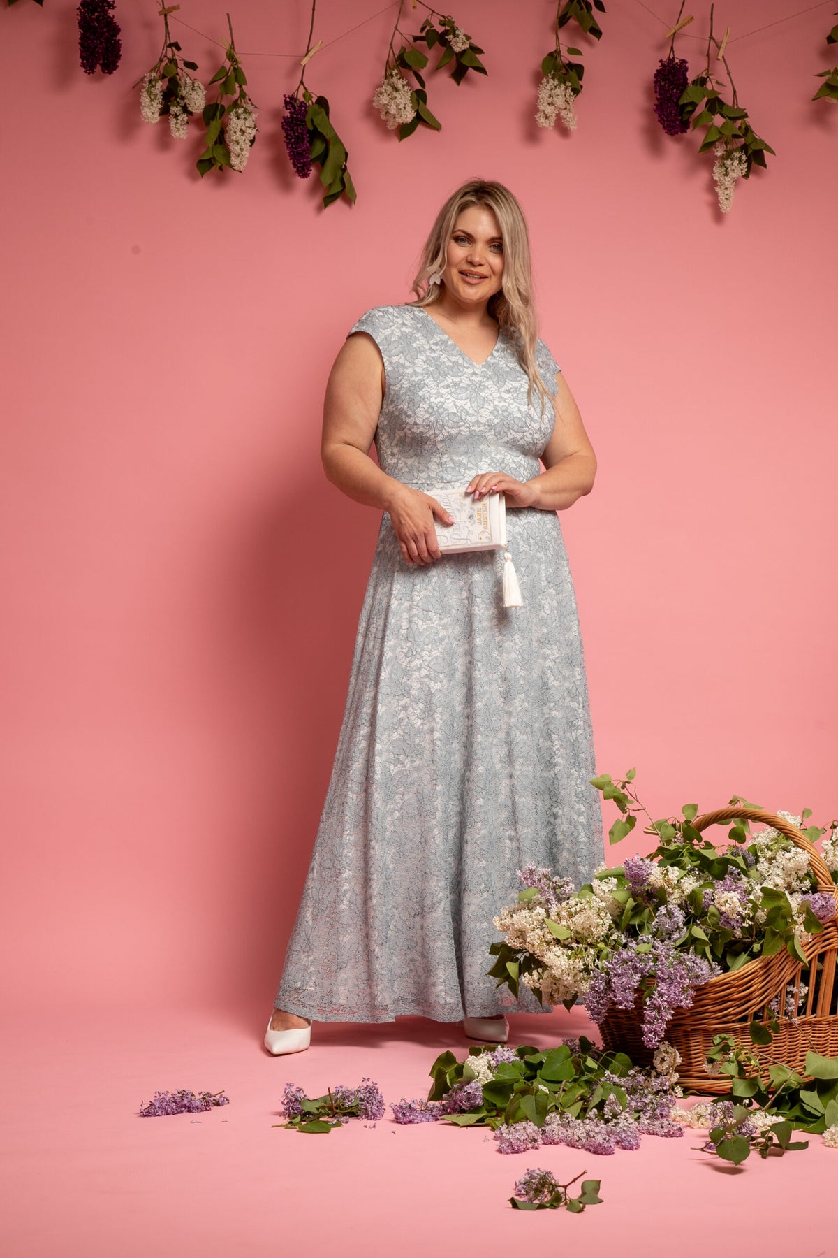 grey long lace dress for wedding guests 