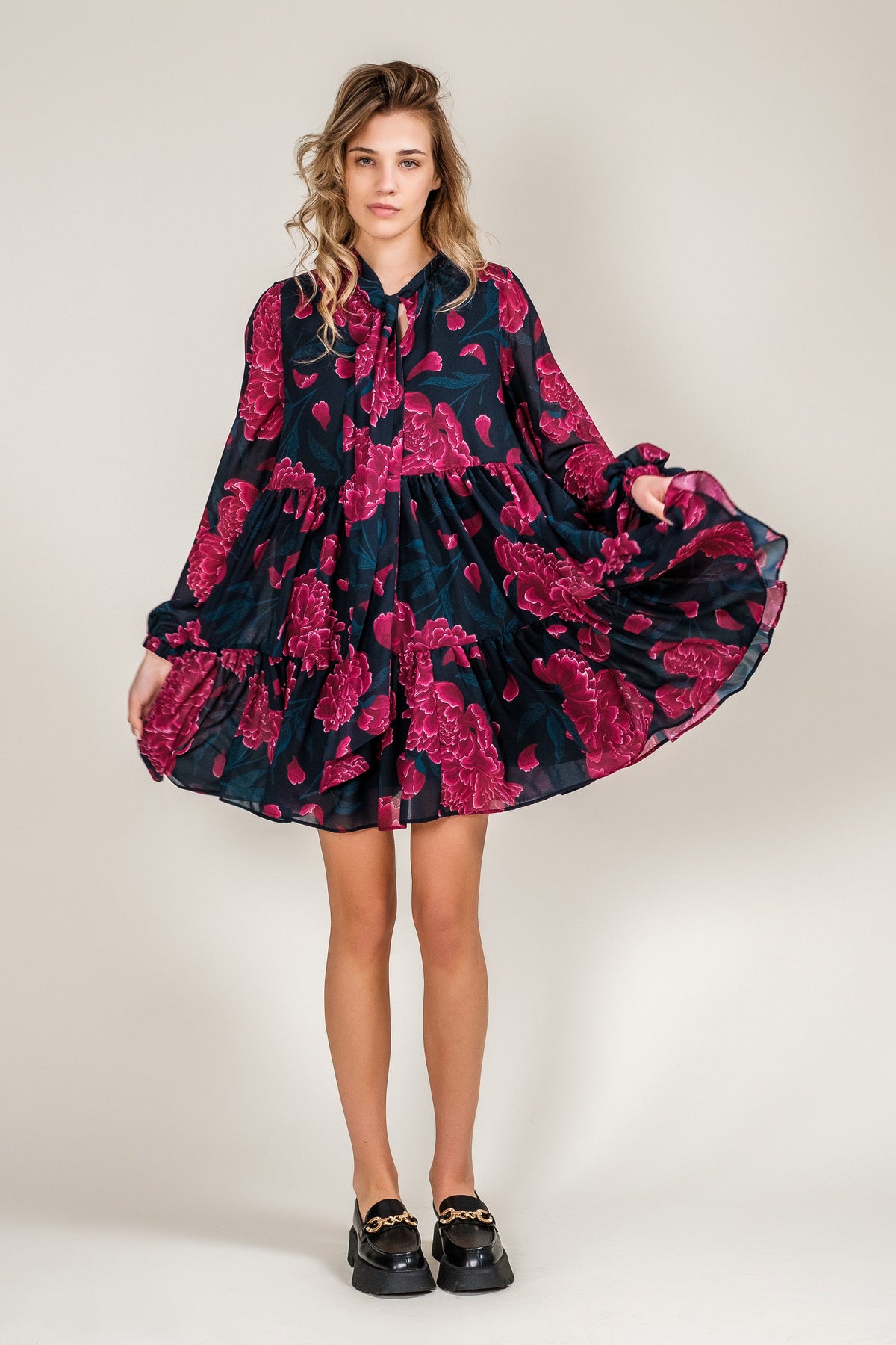 short floral dress black and pink wide skirt