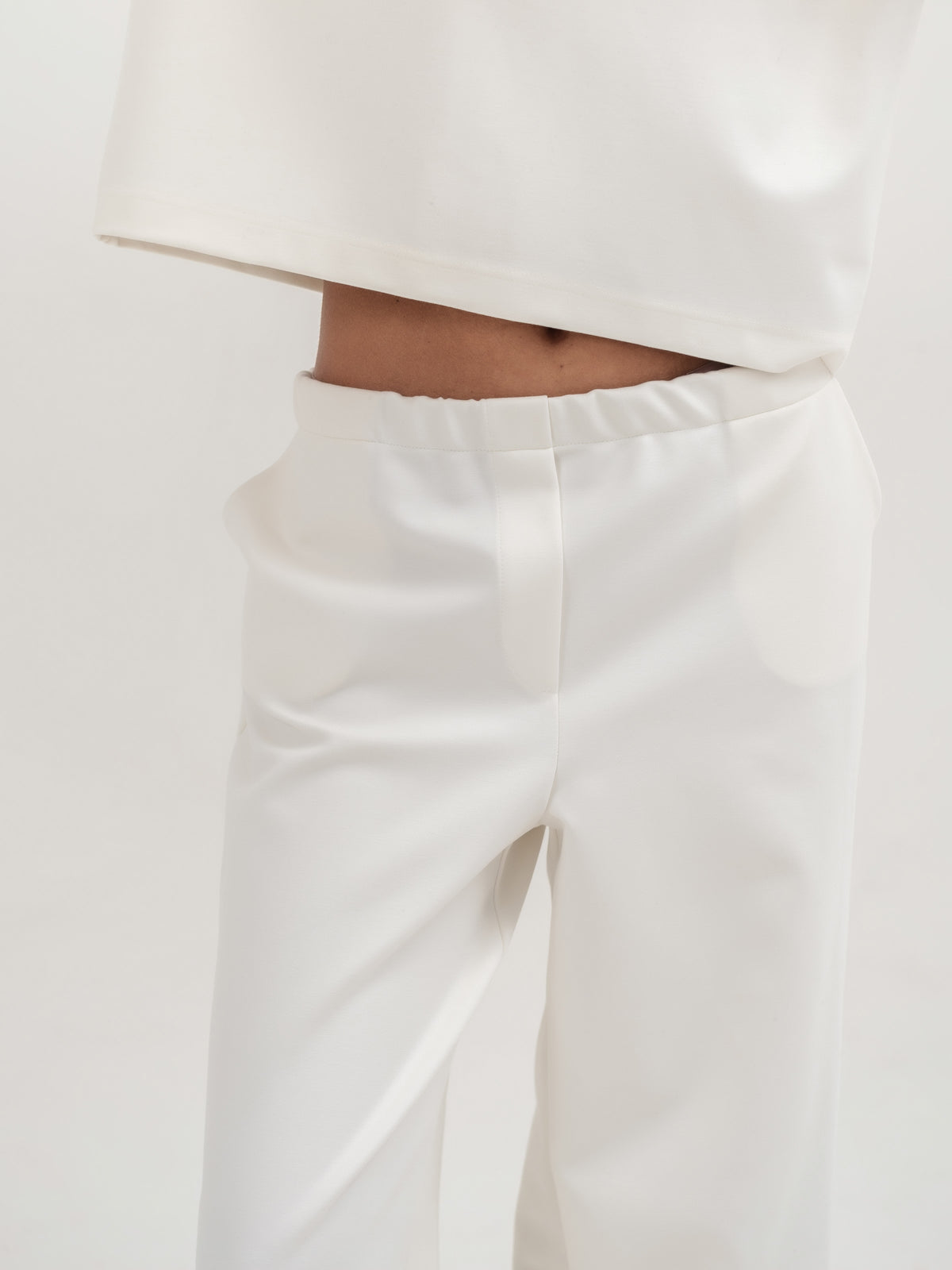 White wide leg trousers 